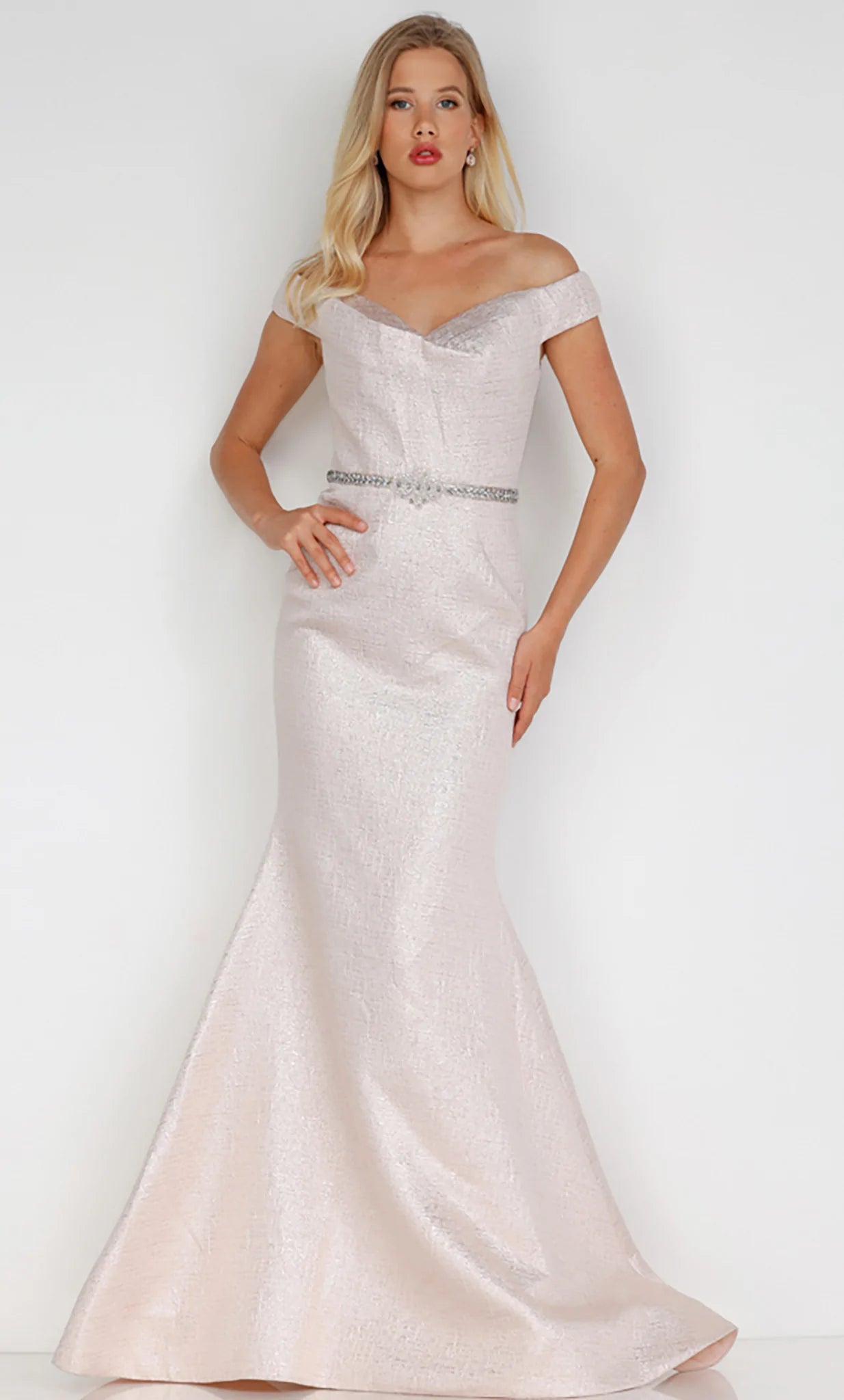 Terani Couture 231E0311 Open-back unclassified dresses